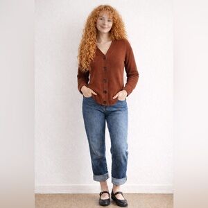 Contemporaine par Simon’s Linen & Cotton Blend Cardigan, size small.